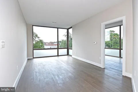 $3,200 | 1500 Pennsylvania Ave. Southeast, Unit 308, Washington, DC 20003