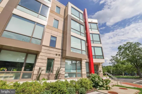 $3,200 | 1500 Pennsylvania Ave. Southeast, Unit 308, Washington, DC 20003