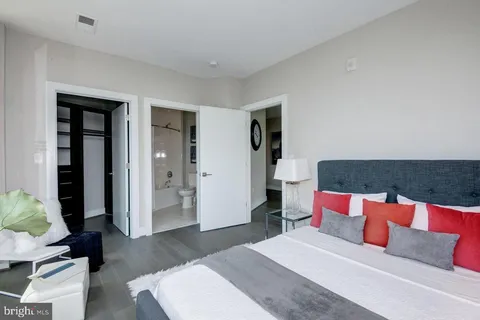 $3,200 | 1500 Pennsylvania Ave. Southeast, Unit 308, Washington, DC 20003
