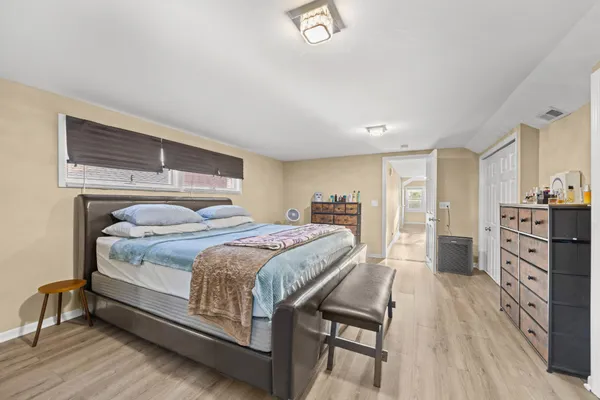 $3,000 | 4136 Park Avenue, Brookfield, IL 60513