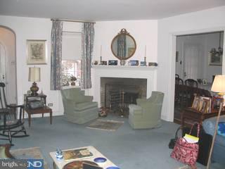 504 Broadview Road Upper Darby, PA 19082 - Photo 2 of 6