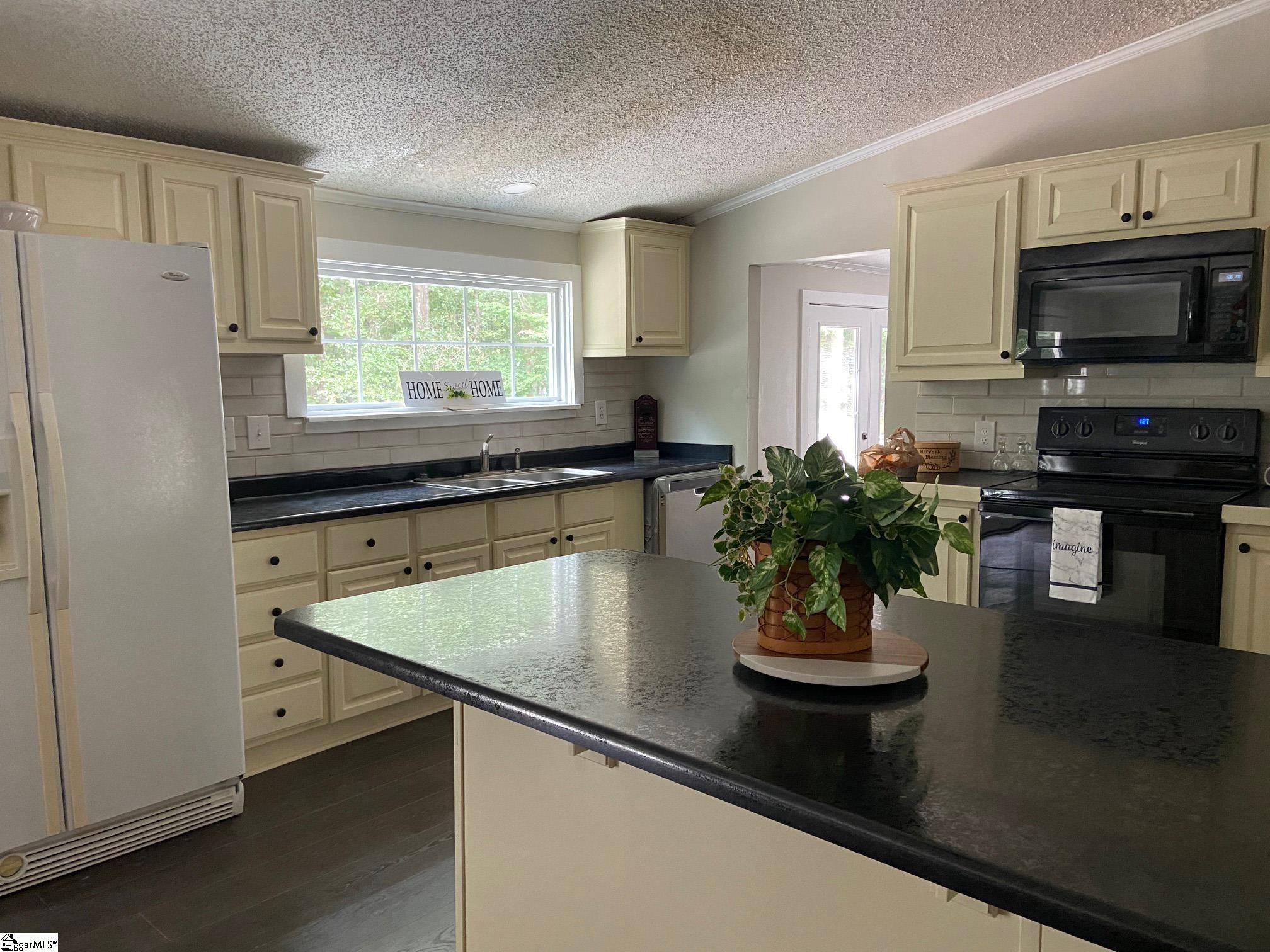 472 Knickerbocker Estates Road Fountain Inn, SC 29644 - Photo 29 of 34