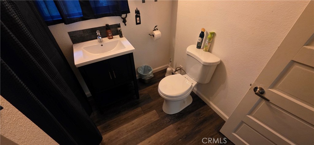 16455 French Town Road Brownsville, CA 95919 - Photo 13 of 26 a bathroom with a sink and a toilet