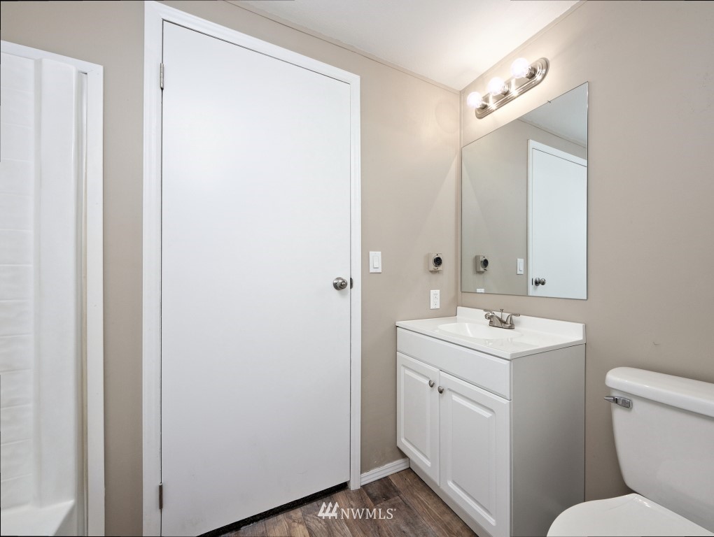 728 Northeast Riddell Road Bremerton, WA 98311 - Photo 14 of 25 Gallery Image 14