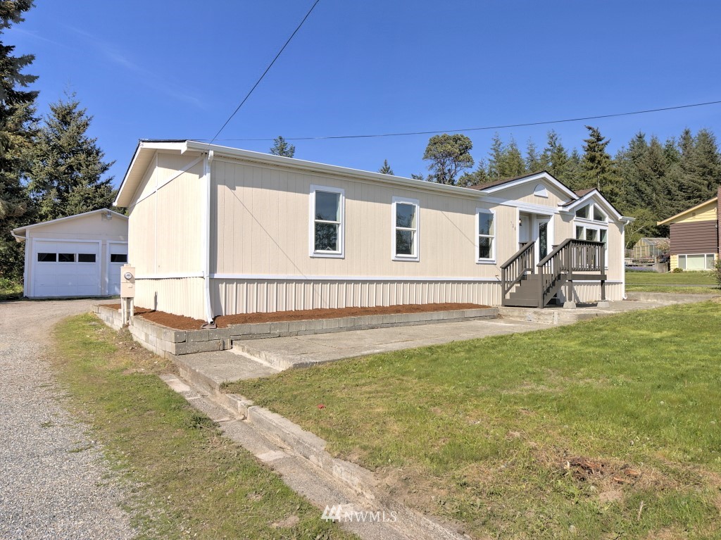 728 Northeast Riddell Road Bremerton, WA 98311 - Photo 22 of 25 Gallery Image 22