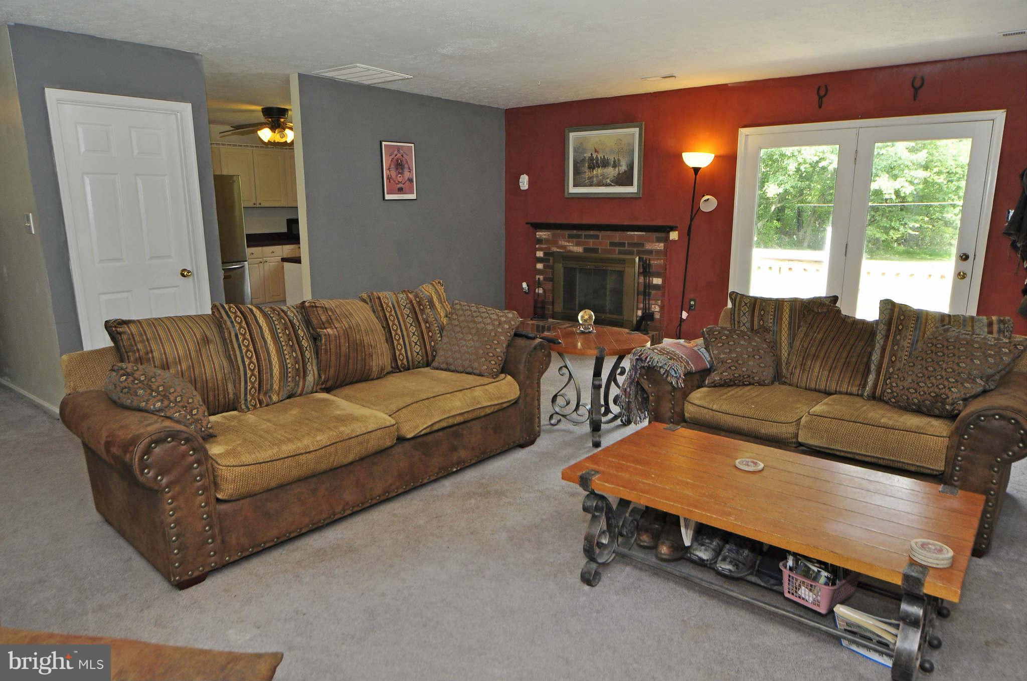2095 Allen Road Berryville, VA 22611 - Photo 3 of 16 Living Room