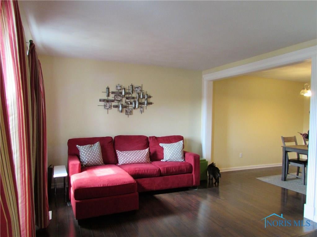 205 Mallard Road Perrysburg, OH 43551 - Photo 4 of 16 Gallery Image 4