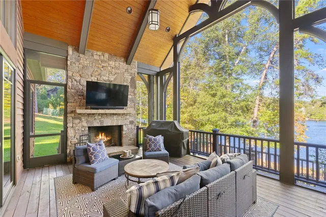 $2,999,685 | 240 Featherstone Drive, Sunset, SC 29685