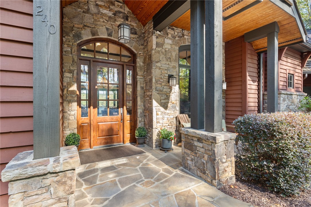 240 Featherstone Drive Sunset, SC 29685 - Photo 4 of 50