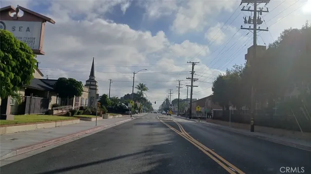 $1,200,000 | 456 East Market Street, Long Beach, CA 90805