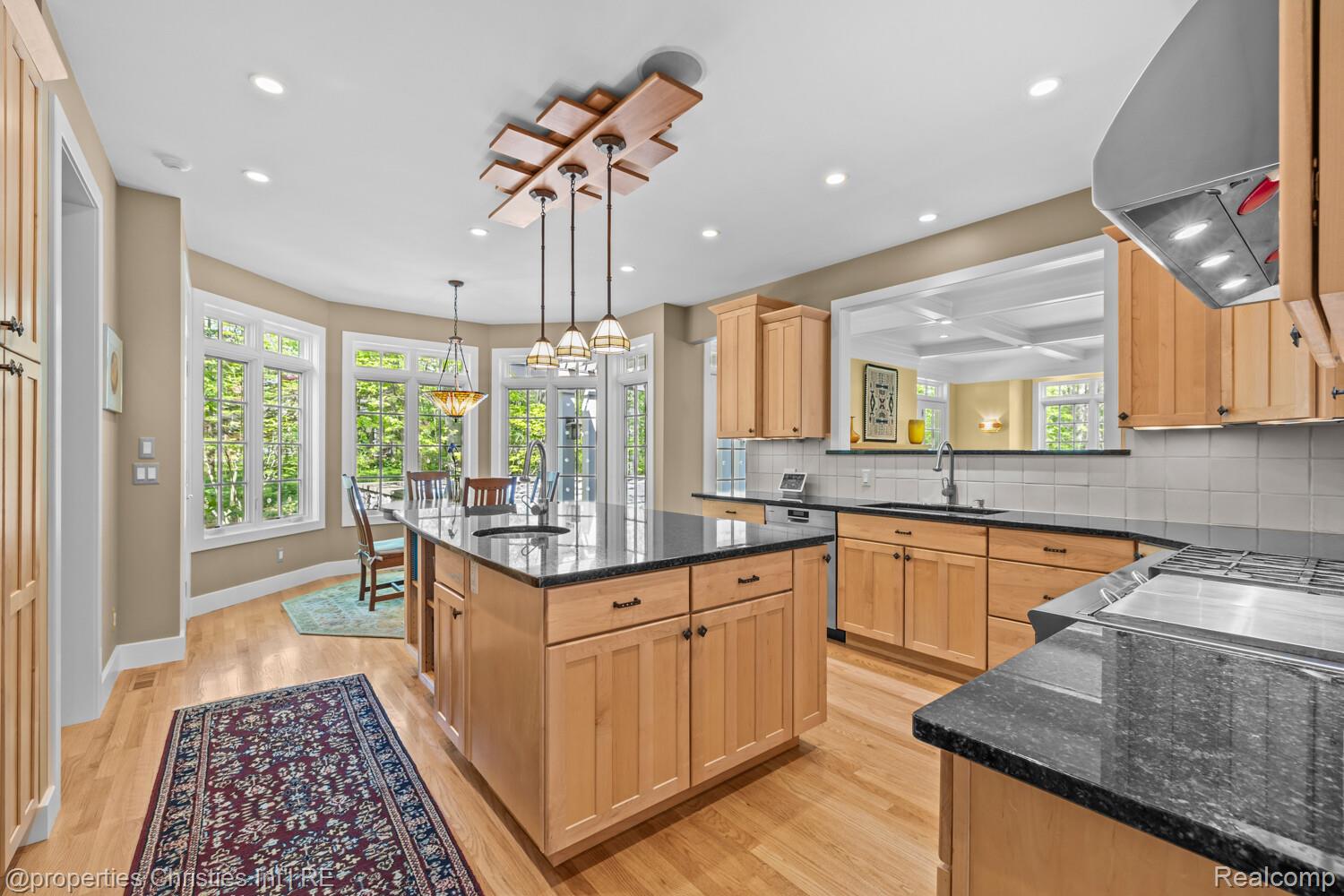 1041 Greentree Road Bloomfield Hills, MI 48304 - Photo 18 of 70 23_1041_Greentree_Rd23_mls.jpg