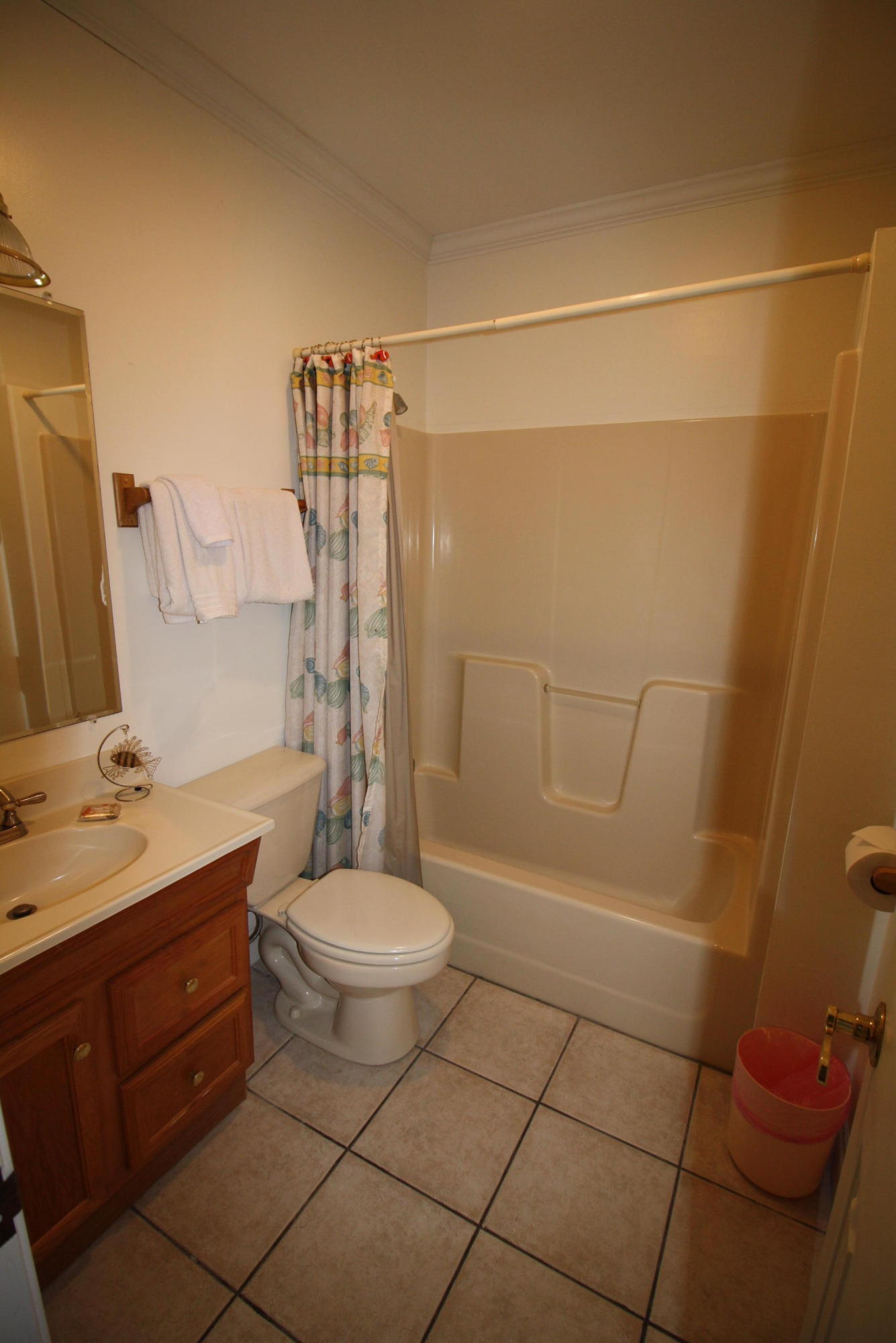 760 La Fitte Road Summerland Key, FL 33042 - Photo 25 of 35 Hallway bath