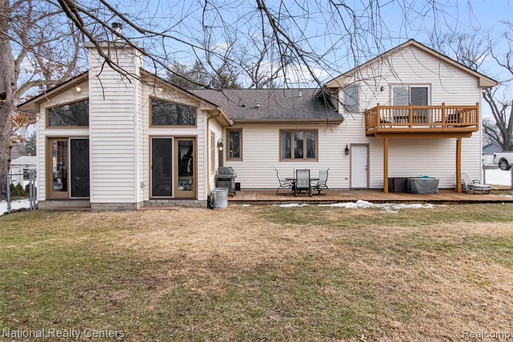3857 Ellisia Road Commerce Township, MI 48382 - Photo 39 of 51 Gallery Image 39
