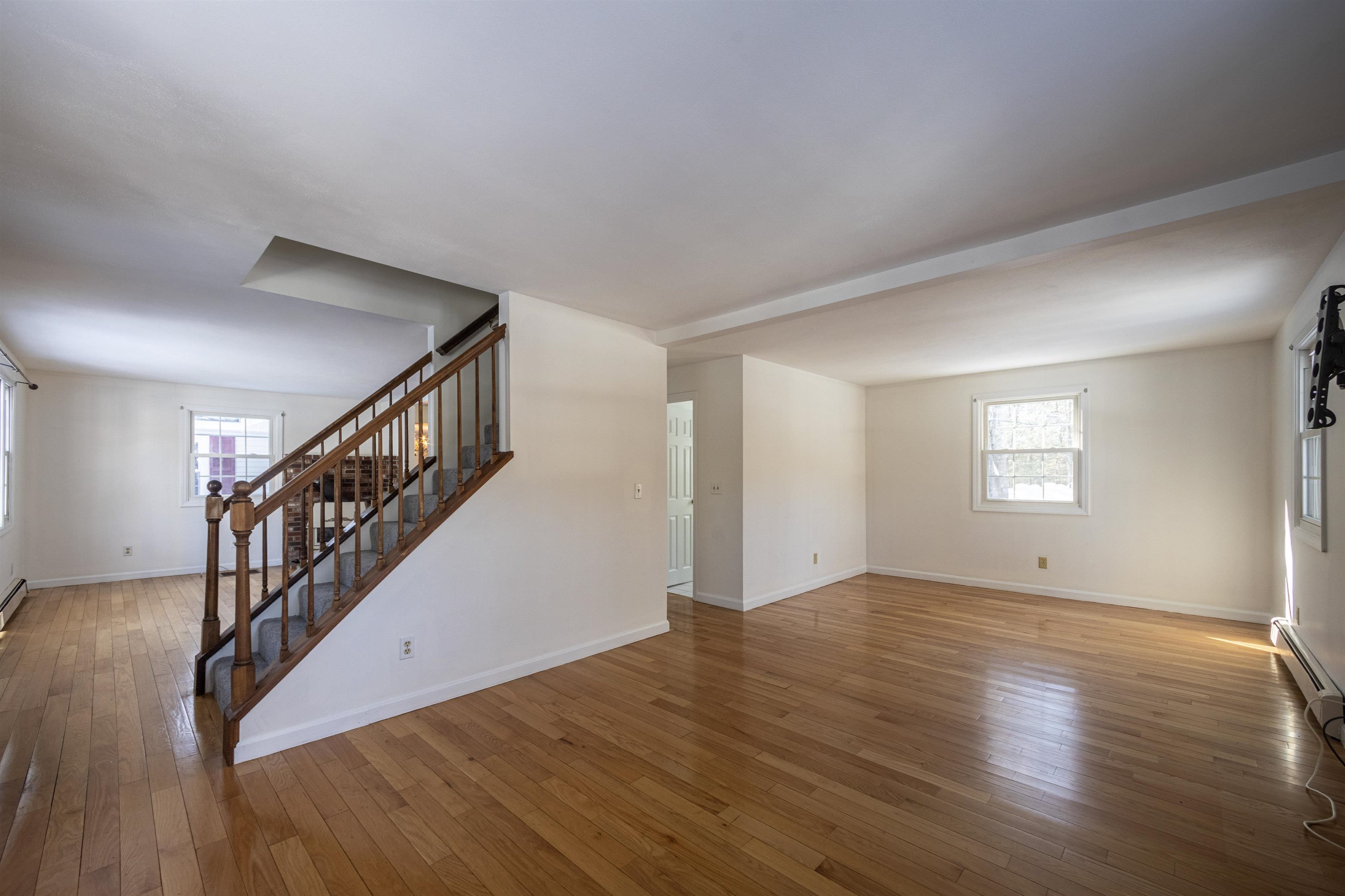 31 Tami Lane Epping, NH 03042 - Photo 8 of 18