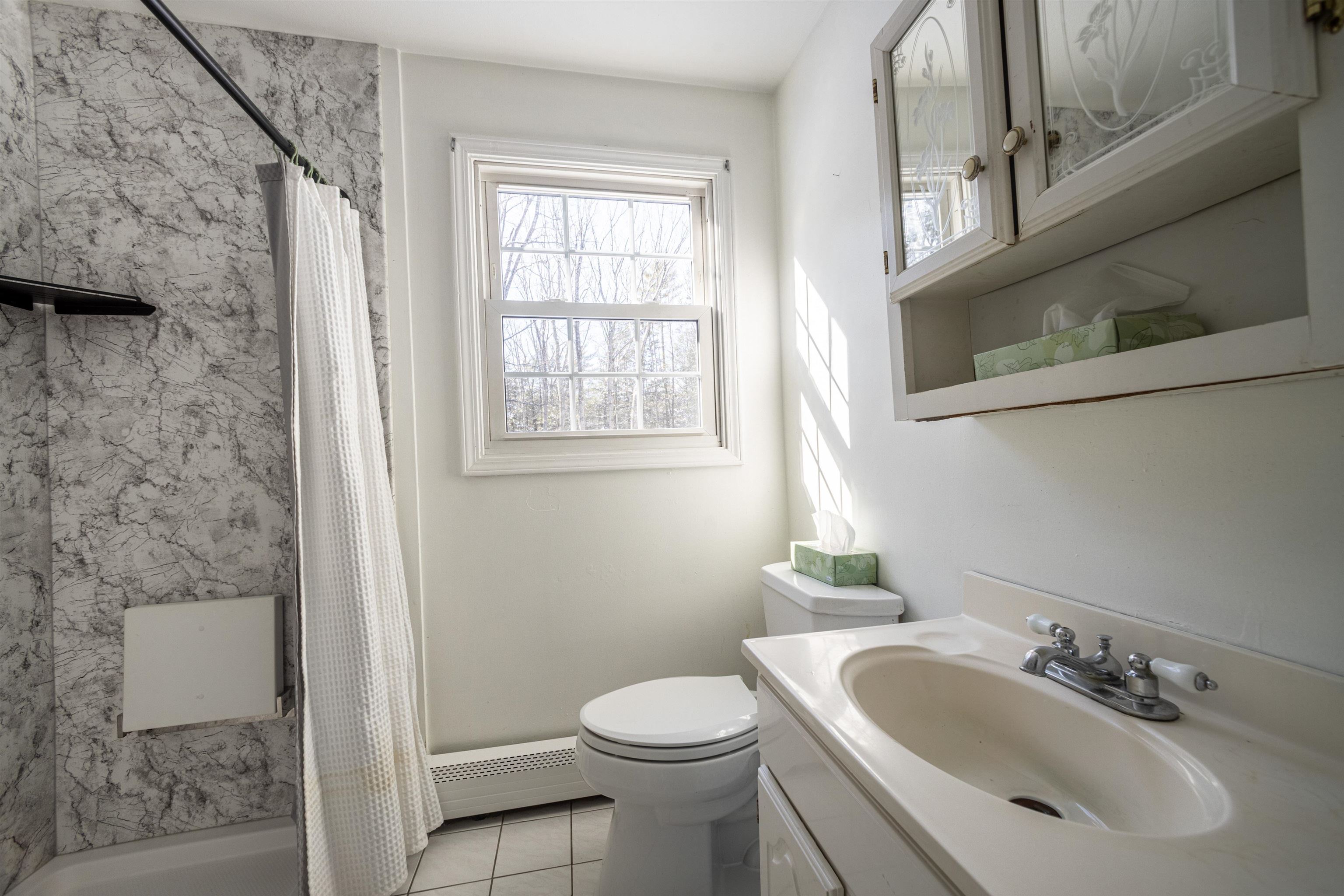 31 Tami Lane Epping, NH 03042 - Photo 9 of 18