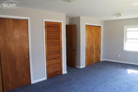 14127 North Clio Road Clio, MI 48420 - Photo 9 of 21 20434541-8.JPG