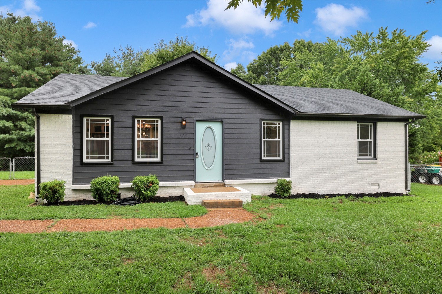 809 Belle Drive Spring Hill, TN 37174 - Photo 2 of 17
