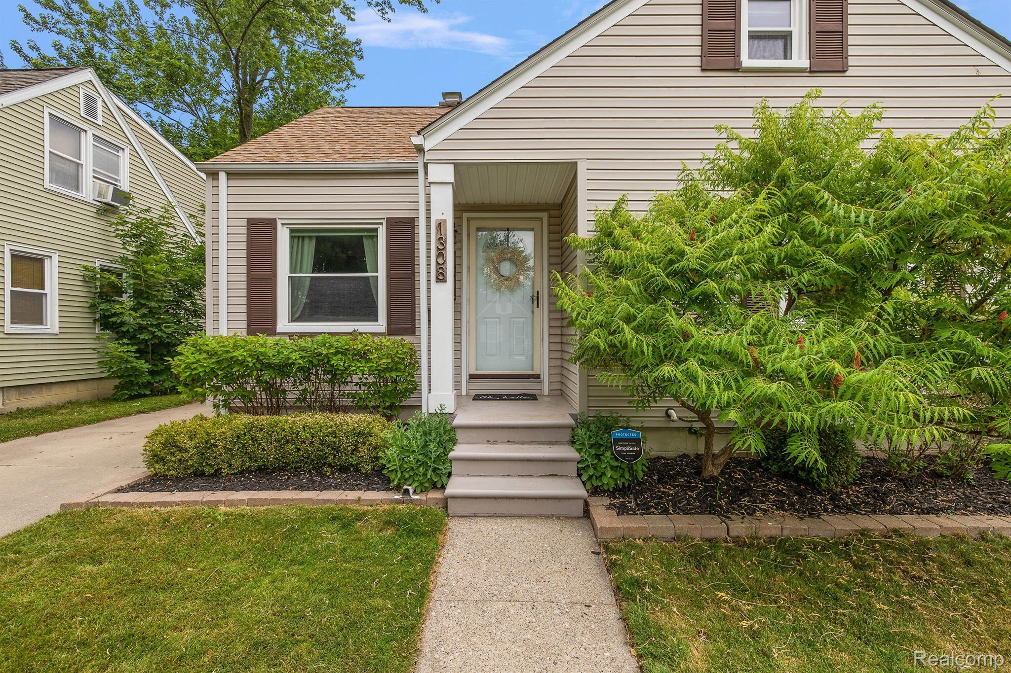 1308 Franklin Road Berkley, MI 48072 - Photo 5 of 52 Gallery Image 5