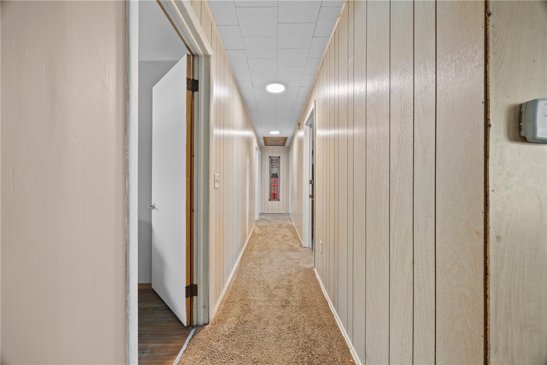 2466 Reed Road Waterloo, NY 13165 - Photo 21 of 47 Hallway