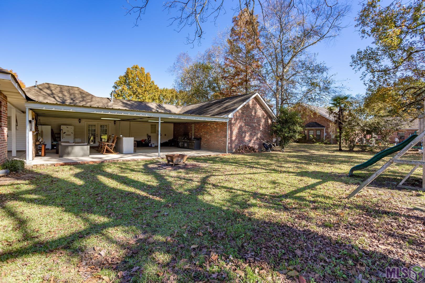 2247 Riverside Drive Port Allen, LA 70767 - Photo 30 of 32 Gallery Image 30