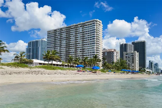 $2,500 | 1980 South Ocean Drive, Unit 3A, Hallandale Beach, FL 33009
