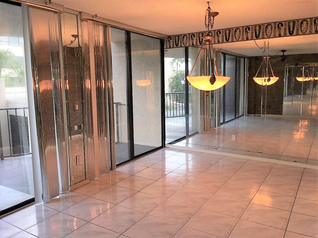 859 Jeffery Street, Unit 212 Boca Raton, FL 33487 - Photo 4 of 19 Dining Area