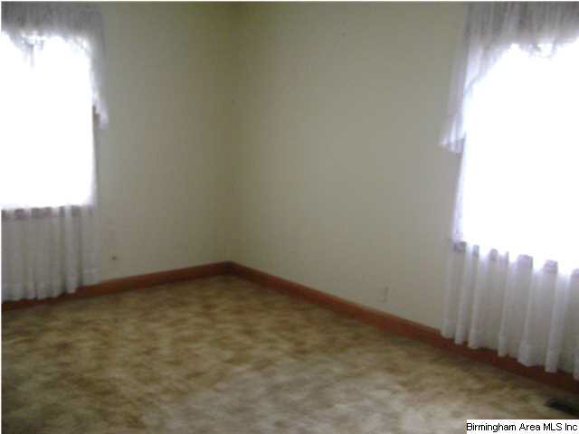 732 Martinwood Road Birmingham, AL 35235 - Photo 5 of 10