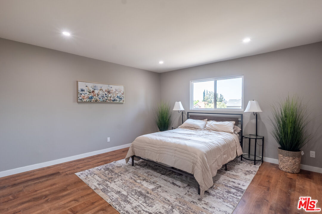 20456 Strathern Street Winnetka, CA 91306 - Photo 16 of 37