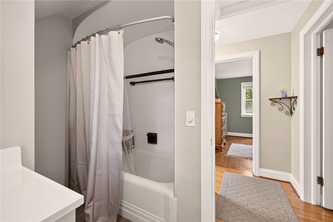 330 Colebourne Road Rochester, NY 14609 - Photo 22 of 37