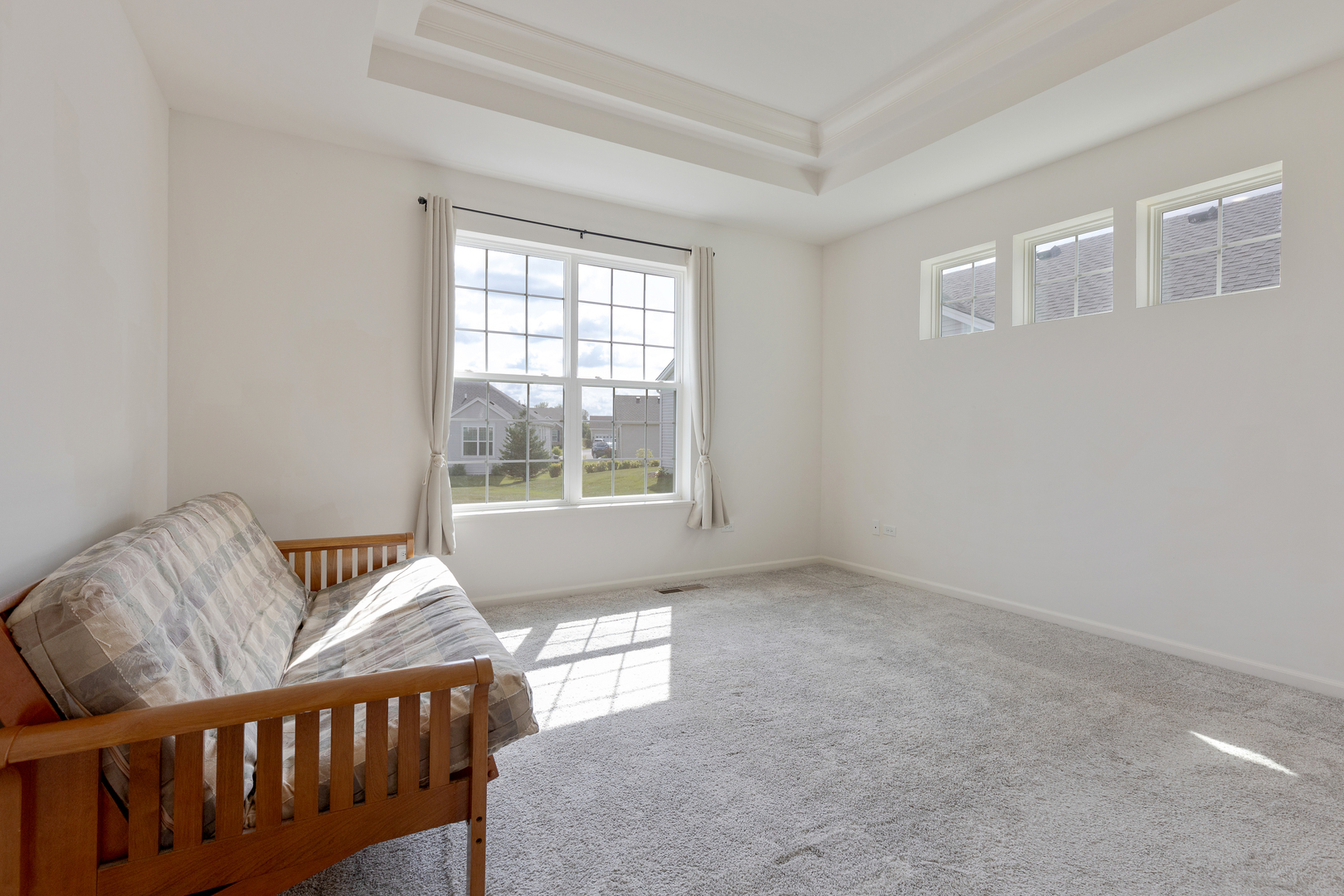 9156 Ritz Court Huntley, IL 60142 - Photo 12 of 21 Gallery Image 12