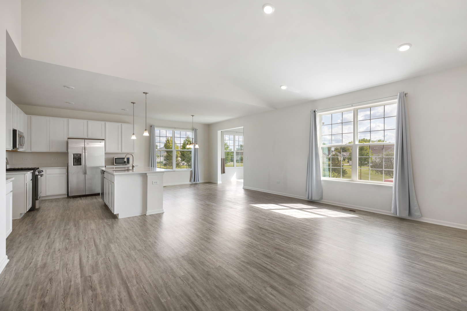 9156 Ritz Court Huntley, IL 60142 - Photo 6 of 21 Gallery Image 6