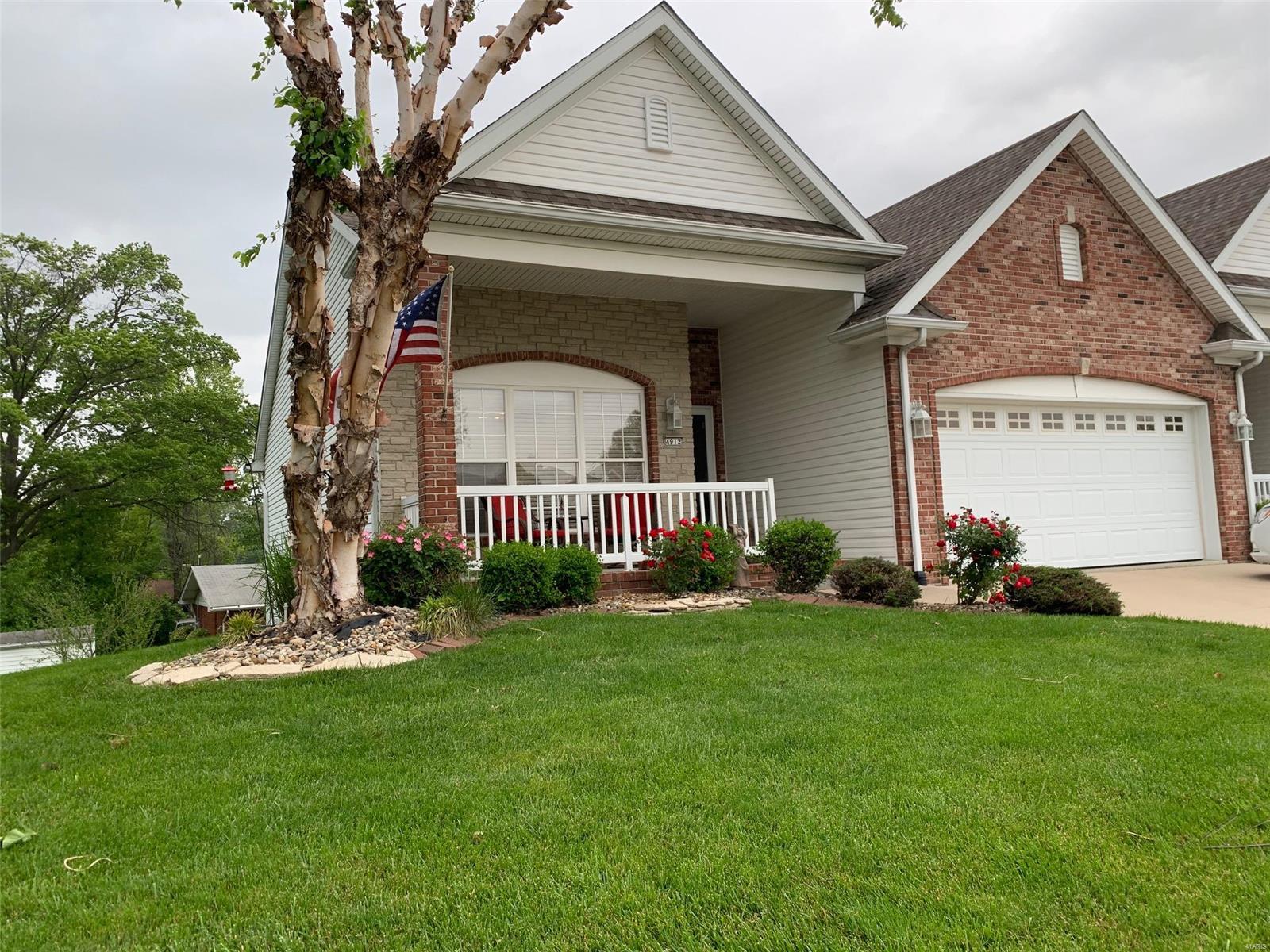 4912 Castlegate Lane Godfrey, IL 62035 - Photo 1 of 19 Gallery Image 1
