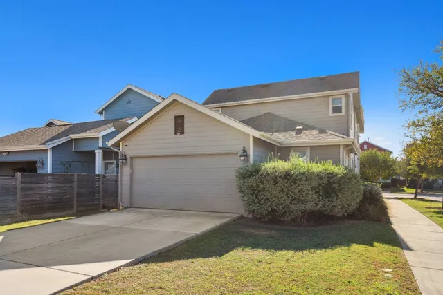 $2,500 | 6000 Baythorne Drive, Austin, TX 78747