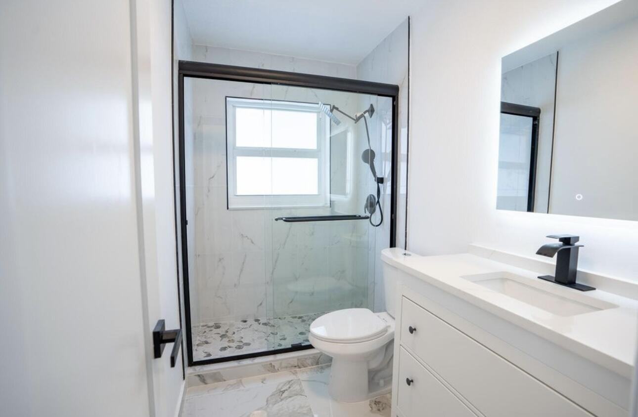 1070 Southwest 18th Street Boca Raton, FL 33486 - Photo 18 of 23 IMG_1134
