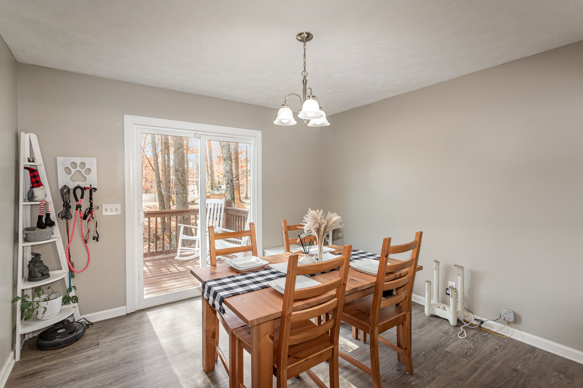 538 Old Highway 70 White Bluff, TN 37187 - Photo 8 of 29 a dining room with furniture and window