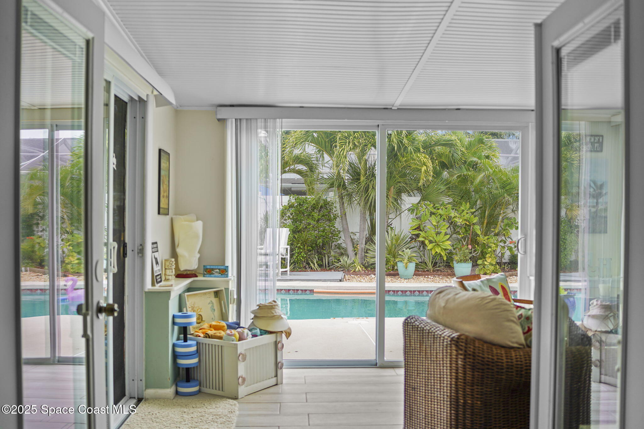 663 Bermuda Road Cocoa Beach, FL 32931 - Photo 4 of 51 11-web-or-mls-BERMUDA_DETAILS6