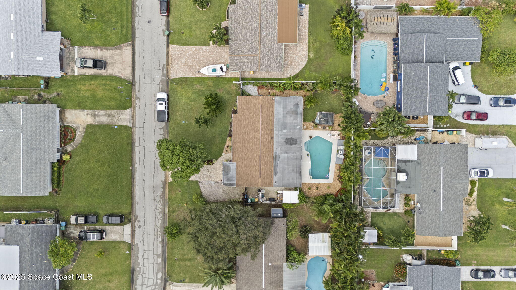 663 Bermuda Road Cocoa Beach, FL 32931 - Photo 43 of 51 an aerial view of multiple house