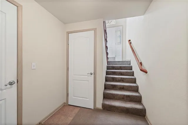 $190,000 | 1232 Northwest Ashley Lane, Grain Valley, MO 64029