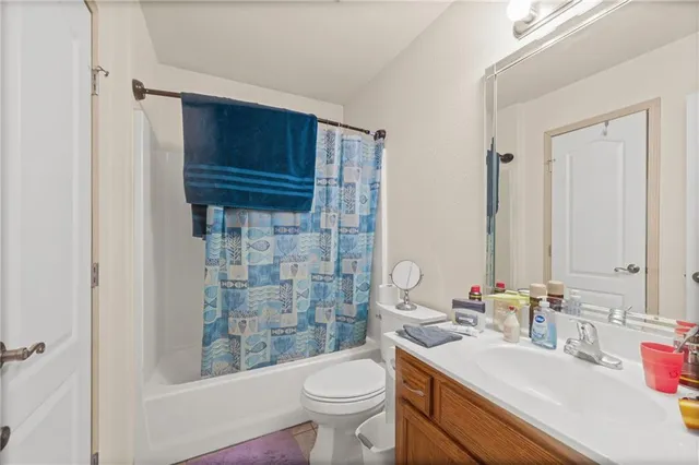 $190,000 | 1232 Northwest Ashley Lane, Grain Valley, MO 64029