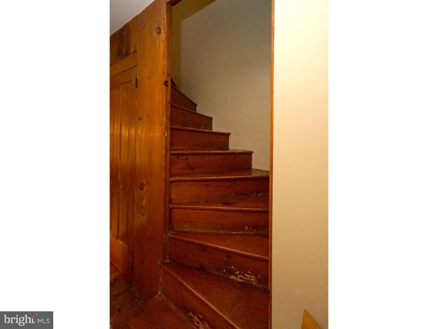 4406 Church Road Doylestown, PA 18902 - Photo 12 of 25 Hallway