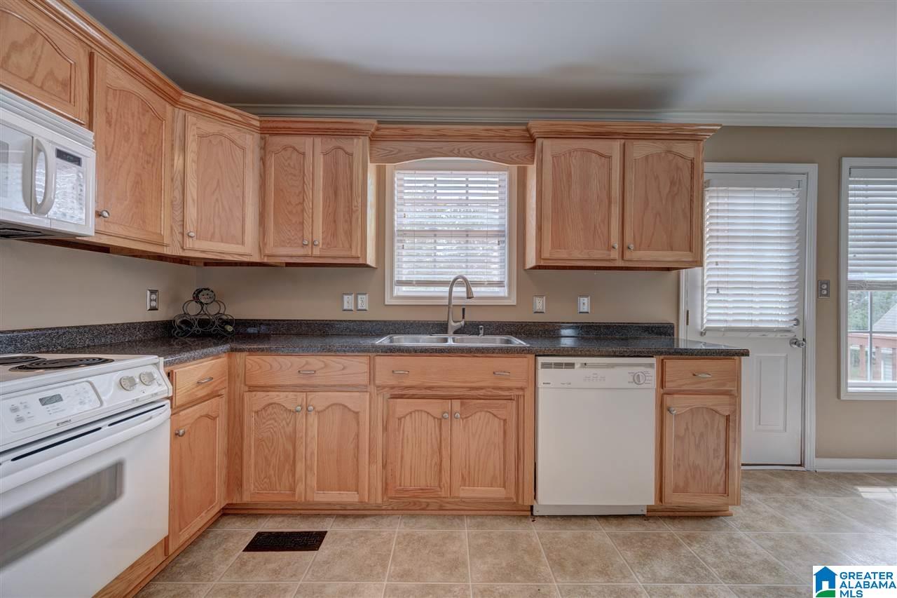 363 Miranda Road Warrior, AL 35180 - Photo 15 of 28