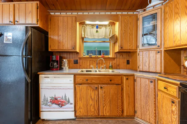 $420,000 | 29 North Hill Road, Buckfield, ME 04220