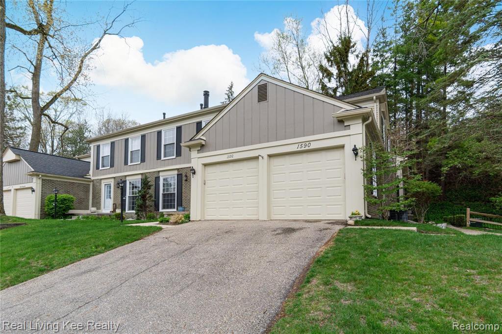1590 Ravine Lane, Unit 171 Rochester Hills, MI 48306 - Photo 2 of 22