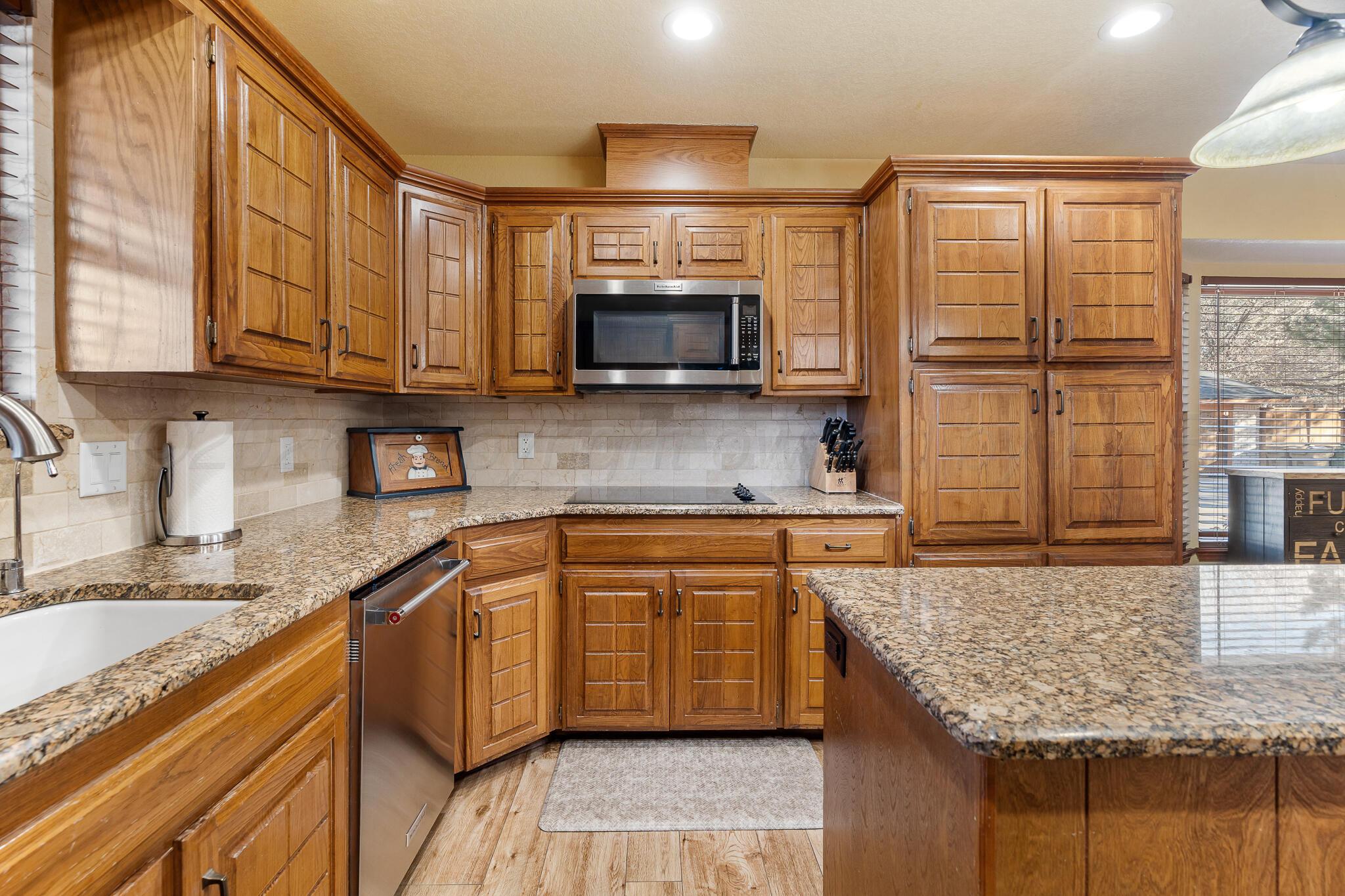 215 Somerset Street Borger, TX 79007 - Photo 11 of 36 Borger -08
