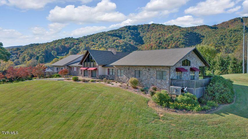 1350 Brown Mill Road Unicoi, TN 37692 - Photo 3 of 53 20231019161653443831000000-o