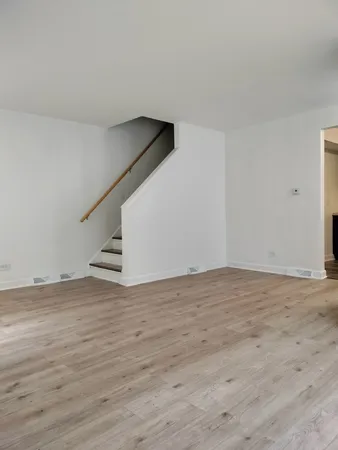 $1,490 | 7910 South Muskegon Avenue, Unit 1, Chicago, IL 60617