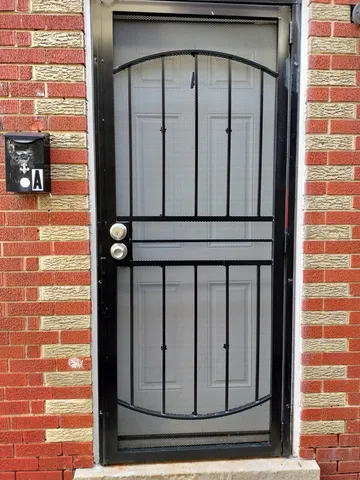 $1,490 | 7910 South Muskegon Avenue, Unit 1, Chicago, IL 60617