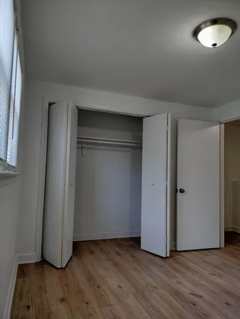 $1,490 | 7910 South Muskegon Avenue, Unit 1, Chicago, IL 60617