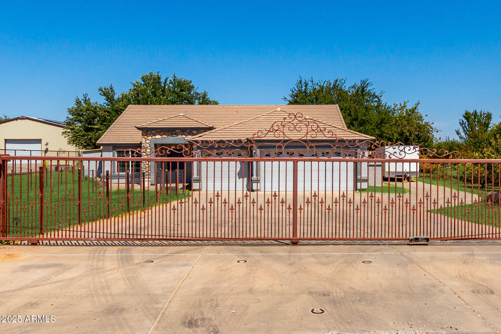 7517 North Perryville Road Waddell, AZ 85355 - Photo 4 of 65 08-Perryville