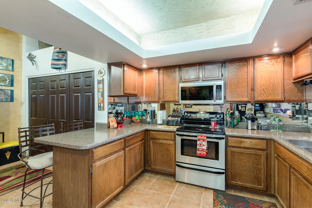 2705 East Cactus Road Phoenix, AZ 85028 - Photo 19 of 37 19-Cactus
